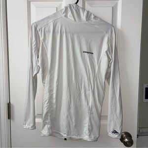 Patagonia Men's RØ® Surf Hoody White Hooded Rash Guard, Long Sleeve, Size Medium